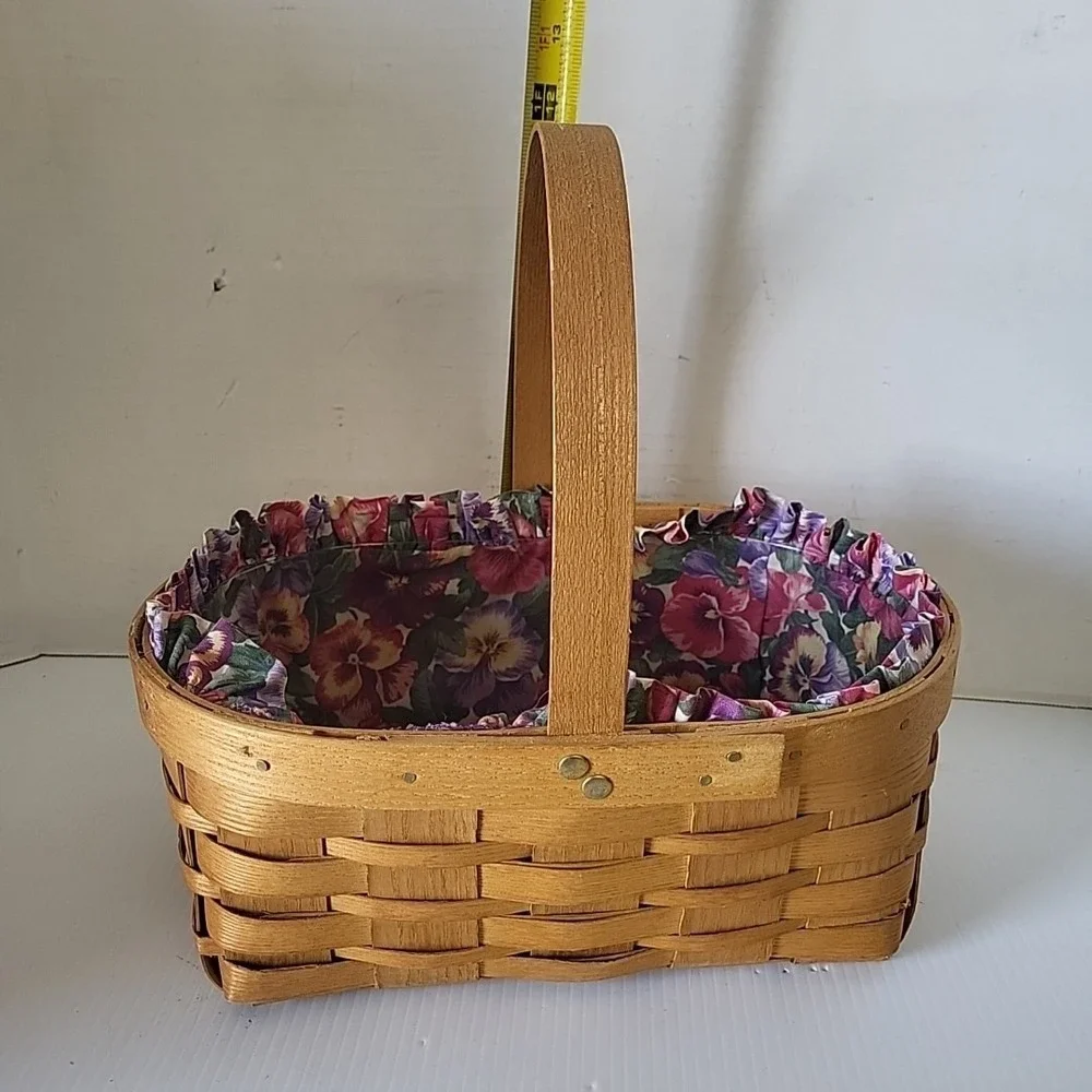 Peterboro Basket Company 1854 - Basket with handle‎ W Floral Liner
